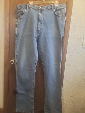 Straight Light Wash Blue Men's Jeans - Classic Everyday Fit